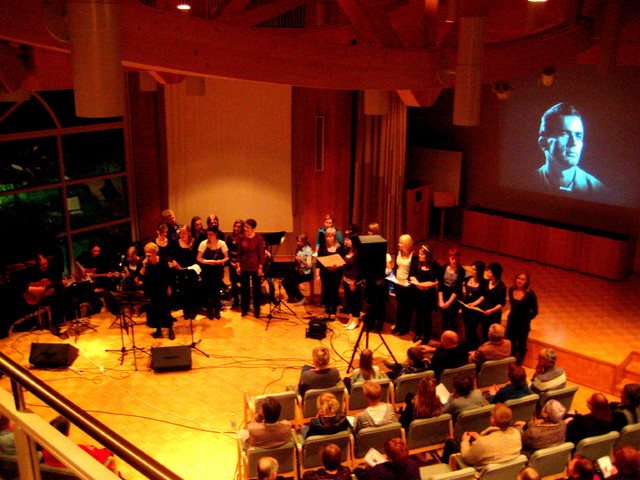 Laulajien Rautavaara -konsertti Äänekoskella torstaina 11.2.2010. Bändinä Hedge Hog.
