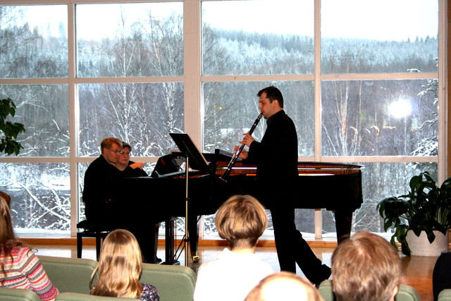 Jan Kalivodan Morceau de Salon op. 129 tulkitsijoina Balázs Albert (klarinetti) ja Matti Torikka (piano) 6.2.2011 