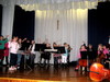 Jousiorkesteri Piccoliino koulukonserttikiertueella maaliskuussa 2011