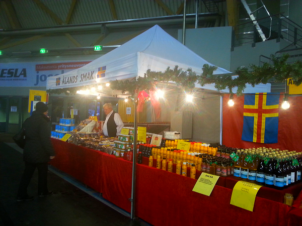 areenan_joulumarkkinat_2016_-_joensuu