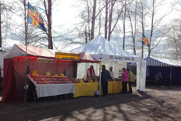 alands_smak_-_kalamarkkinat_2017_-_imatra_-_varpasaari_kuva3 alands_smak_-_kalamarkkinat_2017_-_imatra_-_varpasaari_kuva3