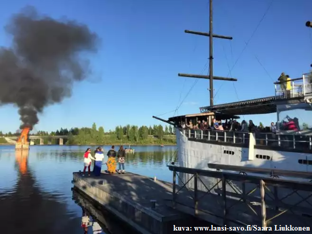 juhannuskokko_mikkelin_satama_2017_kuva_www.lansi-savo.fi_saara_liukkonen juhannuskokko_mikkelin_satama_2017_kuva_www.lansi-savo.fi_saara_liukkonen