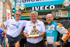 The Petronas De Rooy Iveco team voitti Dakar 2012:n, kuljettajana hollantilainen Gerard De Rooy ja autona Iveco Powerstar 