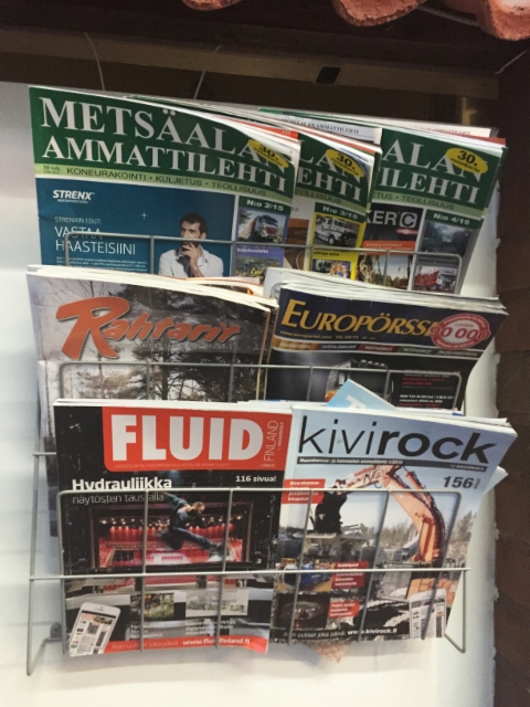 Metsäalan Ammattilehti, Kivirock ja FluidFinland lehdet Neste Keimolan lukutelineessä - ammattilehdet kiinnostavat pääkaupunkiseudullakin