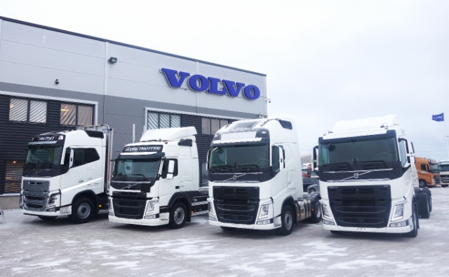 Volvo malliston laajat alusta- ja akselistoratkaisut ovat saatavilla kaikkiin kuljetusaloihin ja -tehtäviin