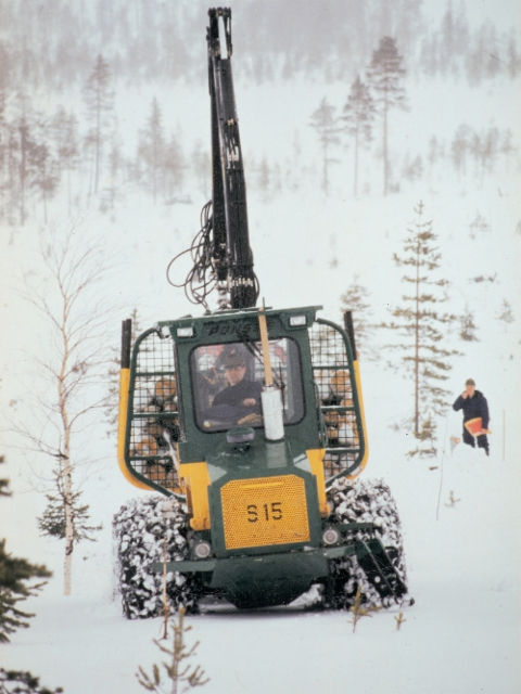 Ponsse S15 vuonna 1983 - kuva: Ponsse Oyj