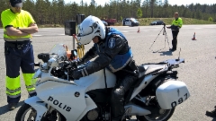 Liikenneturvallisuustutkimukset Alastarolla 25.5.2016. Hengessä mukana Liikenneturva.