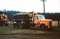 International DF400 Logger vm. 1968