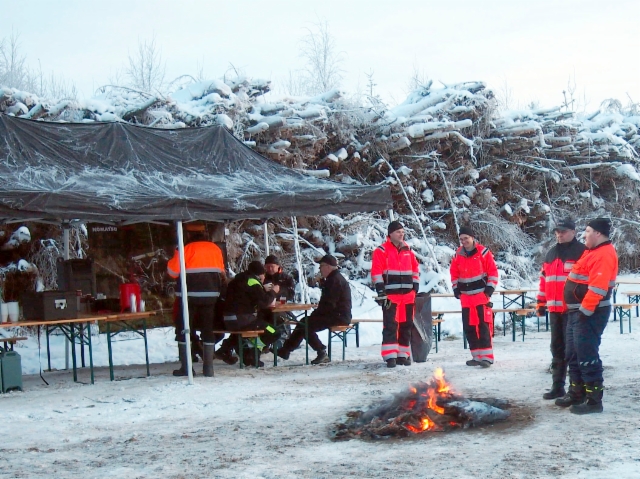 Komatsu Forestin Arpelan kaamossavotta joulun alla 2016, Tornio