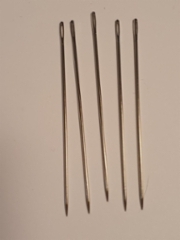 Long Darners Needels (Parsinneula)  2/0 (1,4x8 mm) (pituus 85 mm paksuus 1.4 mm) 5 kpl Hinta 3 euroa pakettia