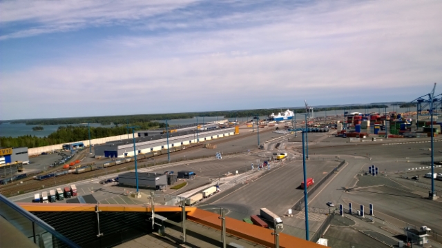 Helsingin Vuosaaren satama Gatehousen näköalatasanteelta nähtynä