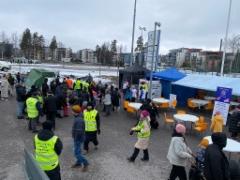 2.3.2025 vietettiin laskiaisriehaa lähes ilman lunta