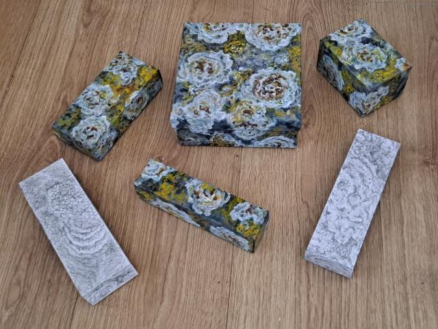 tekoalytunturikivet_akryylija_grafiitti_2025