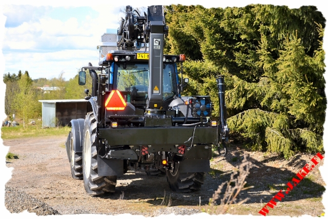 JAKE 900 LC + Boom Support, Hiab X-HIPRO 192, Valtra T153h