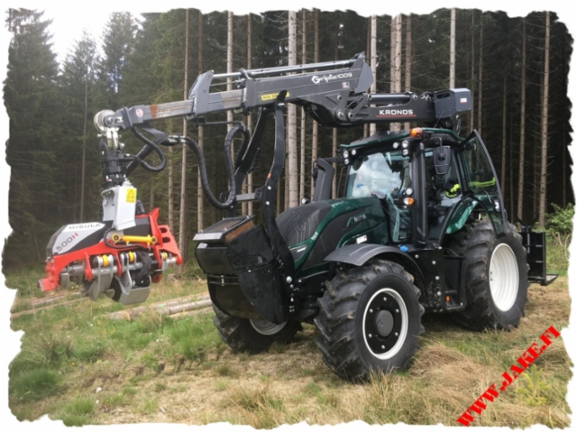JAKE 904 Tilt + Boom Support, Kronos Gripto 1009, Valtra T174A, Austria