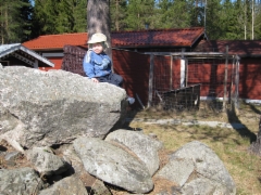 Childrens paly stone in Kallioranat