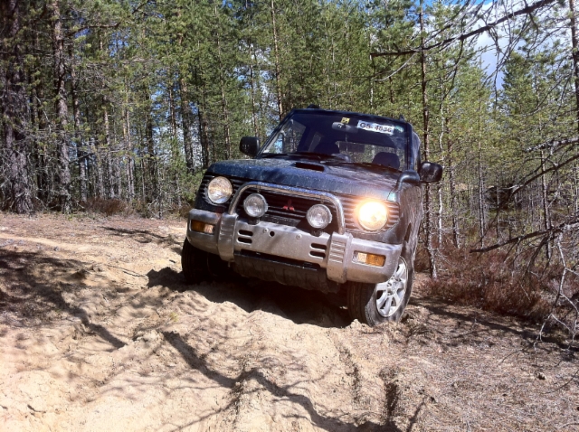pajero_off2
