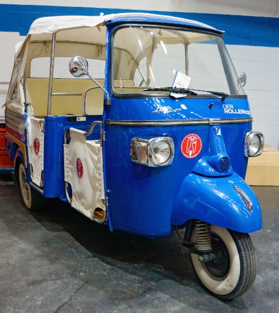 escaping_winter_11th_day_classic_motorshow_bremenbeach_vespa_for_5_persons.
