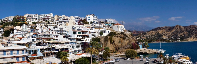 agia_galini_a_small_fishing_and_resort_village_at_the_south_coast_of_crete_on_the_libyan_sea.