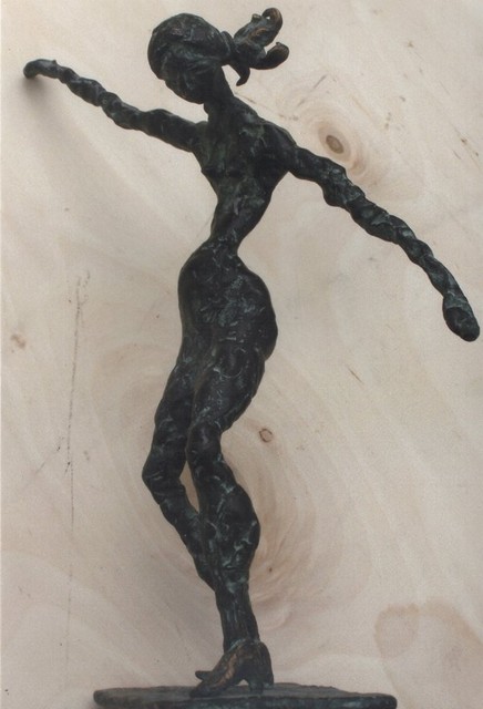 Tanssija, pronssi, 2004