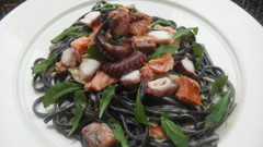 Kylm&auml;savulohipasta