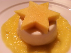 Sitruunaruohopannacotta 
