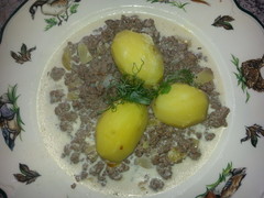 Riistajauhelihakastike
