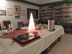 Joulupöytä valmiina