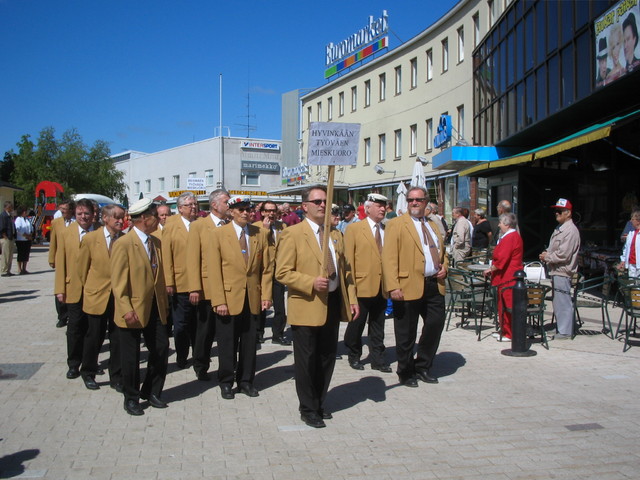 Juhlakulkue 2
