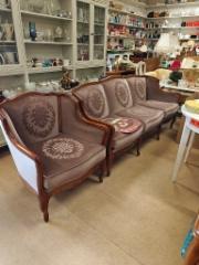 My&ouml;h&auml;isbarokki ryhm&auml;, sohva, tuoli sek&auml; p&ouml;yt&auml;, 350,-&euro;