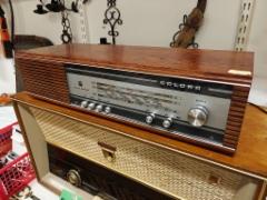 Salora radio, käy ja kukkuu. 50,-€