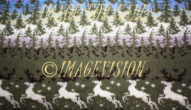 knitted_pattern_and_deers