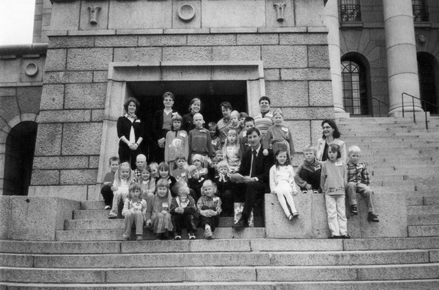 Kämmenniemen päiväkodin eskarit - Tikankontit - eduskunnassa 1972