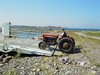 vanhan traktorin muutto saaresta