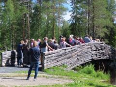 taidepuistovakisillalla
