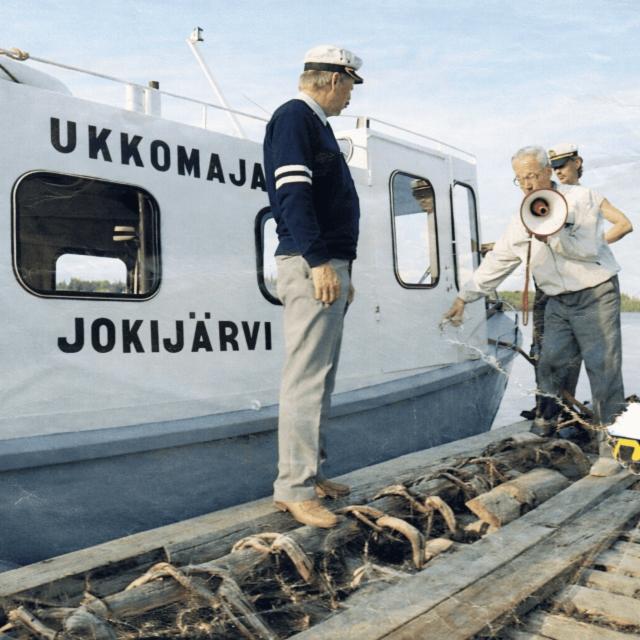 Ukkomajavan kastaminen