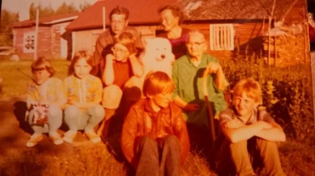 Lomalla Kallioniemessä