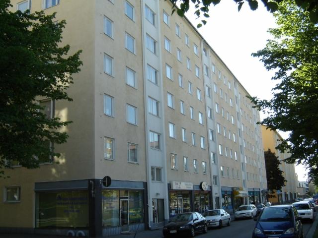 kiskolinna2