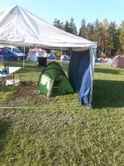 Majapaikka, teltta teltassa