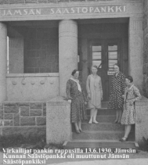 b5_virkailijat_rappusilla_1930
