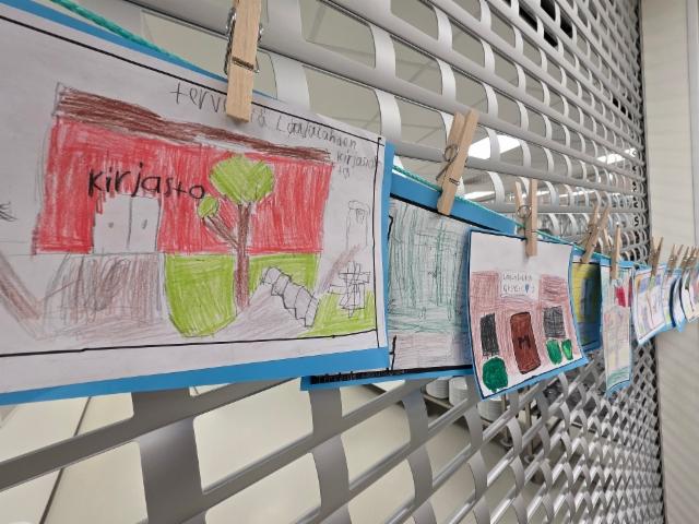 20260311_11_laajalahden_koululaisten_piirrustuksia