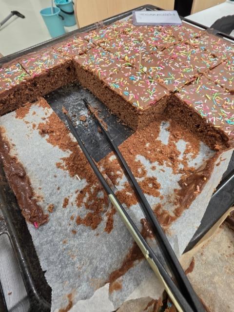 20260311_07_vanhempainyhdistyksen_herkkuja