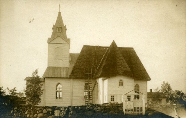 lavansaaren_kirkko_1910_jalkeen_kymenlaakson_museo