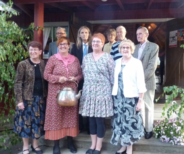 Yks tämmöset yhteiskuvassa.