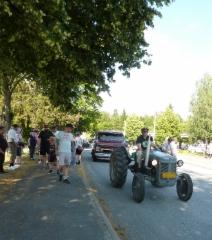 Näytteillä oli tuttuun tapaan paljon eri-ikäisiä ja erikokoisia traktoreita.