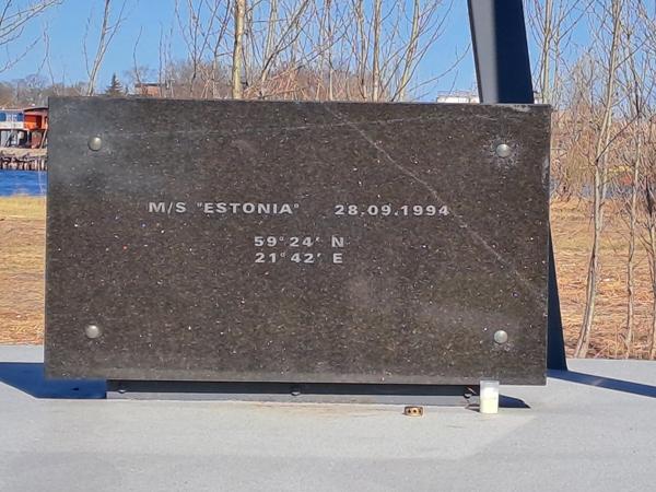 estonia_muistomerkki2