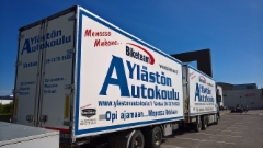T&auml;ysper&auml;vaunun mainosteippaus