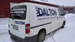 LVI Daltonin pakettiauton teippaus