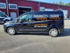 Nyholm Brothers asennusauton teippus