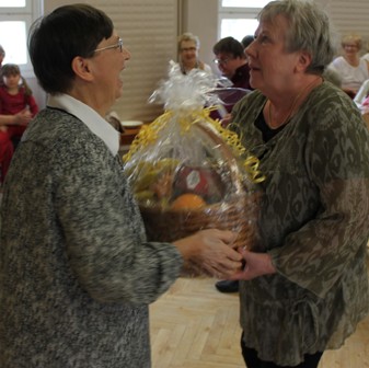 iloinen_arpajaisvoittaja_p